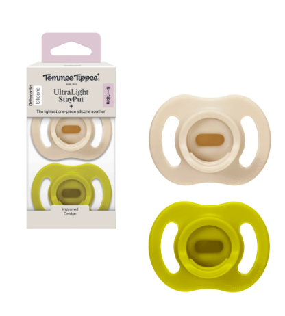 Tommee Tippee Ultra Light 超輕矽膠安撫奶嘴 (6-18m 兩個裝連消毒盒/款式隨機發貨)