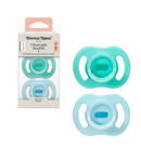 Tommee Tippee Ultra Light 超輕矽膠安撫奶嘴 (0-6m 兩個裝連消毒盒/款式隨機發貨)
