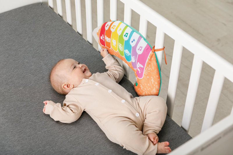 Infantino 3合1成長鋼琴學習軟枕-彩虹